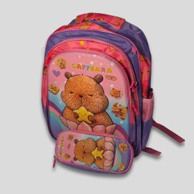 Mochila 4D Y Estuche Capibara
